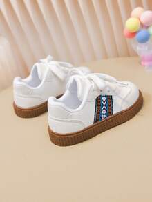 Fashionable Casual Baby Sneakers, Lightweight & Comfortable Unisex Kids Shoes - White - View 4