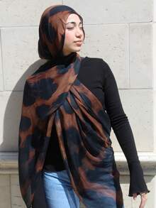 1 chiếc khăn choàng nữ phong cách Bohemian họa tiết hươu và báo, nhẹ và thoáng khí, phù hợp để phối cùng áo Abaya hàng ngày. - nâu đen - Xem 3