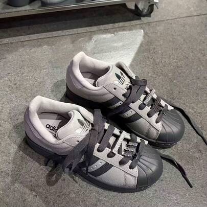  Giày thể thao nữ Adidas Superstar II với mũi giày hình vỏ sò - Giày thể thao cổ điển