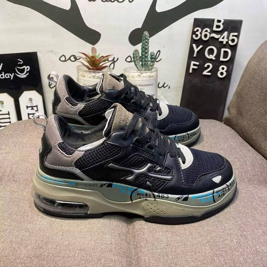 2026新款复古情侣运动鞋，483m运动跑步休闲鞋，校园风，奢华透气，适合工作场合，礼盒包装，大码尺码，快速发货。鞋底印花图案可能随机变化。 - 藏蓝色 - 查看 1