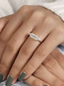 1枚S925纯银经典简约几何立方氧化锆戒指，适合订婚、派对、日常佩戴、周年纪念、婚礼、礼品等场合。 - 金黃色 - 查看 1