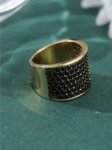 Vintage Luxury Wide Band Women's Ring. This Elegant Black Ring Is Inlaid With Synthetic Zirconia, Making It A Perfect Choice For Festivals, Parties, And Gift-Giving. - Golden - View 5