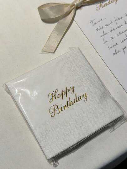 20 chiếc/gói. Khăn ăn sinh nhật. Khăn ăn in chữ "Chúc mừng sinh nhật" bằng nhũ vàng. Giấy dày 3 lớp, thấm hút tốt. Khăn trải bàn. Đế lót ly. Trang trí tiệc sinh nhật. Bộ đồ ăn dùng một lần phù hợp cho gia đình, nhà hàng và nhà bếp. Trang trí tiệc ngày lễ.