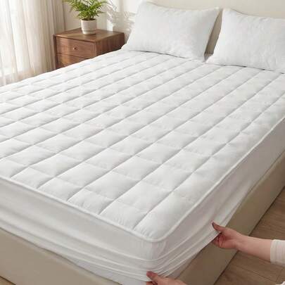1pc Waterproof Quilted Fitted Bedsheet, Bedding, Mattress Protector, Soft & Comfortable Bedroom Linens, Skin-Friendly Mattress Cover, Fits Queen, King, Twin Sizes, Soft Mattress Pad Cover, Dust-Proof, Perfect Holiday Gift, Machine Washable, Room Decor, Bedroom Decor