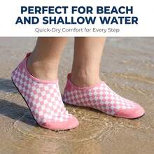 Giày lội nước kẻ caro hồng trắng Lucky, phần trên bằng lưới thoáng khí nhanh khô, chống trượt, kiểu dáng slip-on, thích hợp cho yoga, pilates, chạy bộ và mặc thường ngày. - hồng và trắng - Xem 3