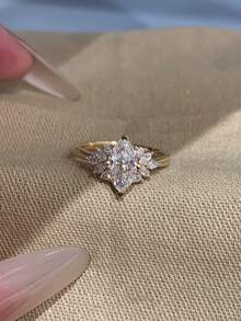 1 pieza Anillo ancho decorado con diseño floral y adornado con rhinestones - Anillo de fuegos artificiales - Ver 2