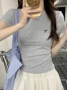 女士时尚修身蝴蝶刺绣短袖T恤 - 灰色 - 查看 2