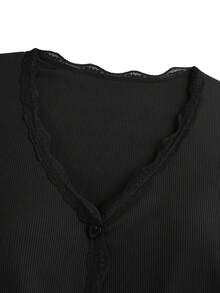 abyoxi 女款棕色蕾絲拼接短袖V領單排扣收腰修身T恤與喇叭褲2件套，復古優雅，休閒、通勤、約會、日常出遊，針織上衣與長褲春夏季套裝 - 黑色 - 查看 9