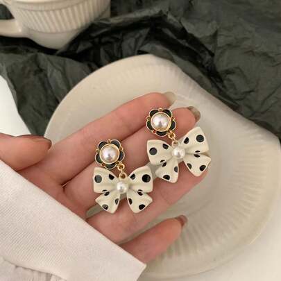 1 Pair Korean Faux Pearl Bow Polka Dot Earrings, Vintage Elegant Design Earrings For Women, Versatile Fashion Accessory