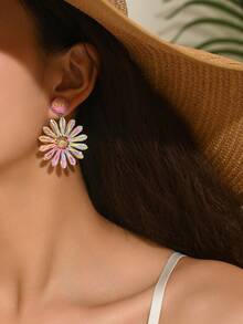 一对独特的度假风百搭夏季手工拉菲草向日葵耳环，魅力时尚个性化手工编织拉菲草彩色花朵吊坠耳环，适合女性日常、派对和假日佩戴。 - 混彩 - 查看 3