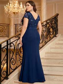 Vestido de noche de cola de sirena con cuello en V profundo, parche de encaje con lentejuelas, volantes delanteros, talla grande, adecuado para el Día de San Valentín, verano, invitado de boda, fiesta de cumpleaños, banquete, baile de graduación - Azul Marino - Ver 3