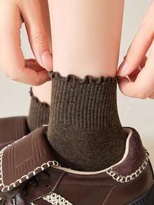 1/5 Pairs Random Women's Solid Color Minimalist Breathable Absorbent Casual Ankle Socks With Ruffle Trim - Multicolor - View 9