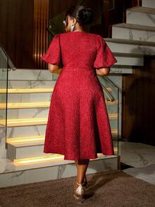 大码女士玫瑰提花泡泡袖A字毕业礼服，适合通勤、优雅鸡尾酒会、半正式舞会、生日、婚礼宾客、毕业典礼、晚宴、返校节、派对等场合，也适合情人节和春季穿着。 - 酒紅色 - 查看 4