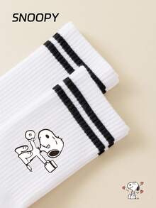 1/5 Pasang Kaos Kaki Pria Setinggi Betis Motif SNOOPY Asli, Kaos Kaki Olahraga Garis Ganda, Desain Kartun Lucu, Kaos Kaki Pria SNOOPY Unik - MultiWarna - View 3
