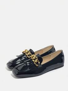 女士复古时尚黑色方头漆皮乐福鞋，舒适易穿，饰有流苏，柔软鞋底，百搭英伦风平底鞋，适合工作通勤穿着。 - 黑色 - 查看 16