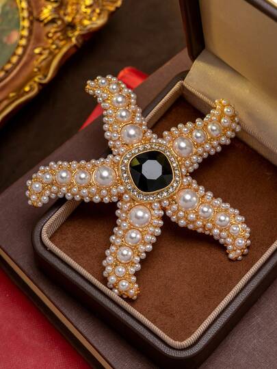 Vintage Exaggerated Luxury Starfish 3D Design Brooch, Delicate Craftsmanship Showcases Retro Elegance, Suitable For Formal Events, Weddings, And Daily Wear To Easily Capture A Regal Vintage Vibe.