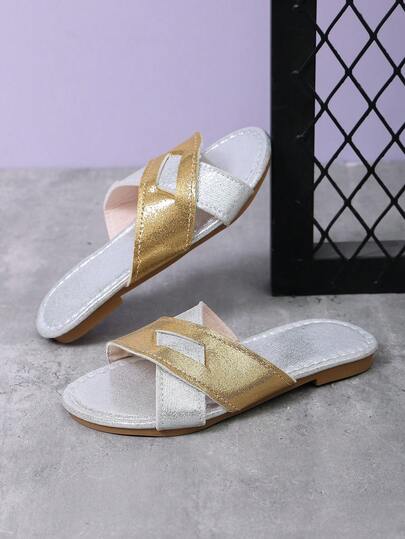 1 Pair Women's Fashion Slippers, Soft & Stylish Silver/Gold Color Contrast Criss-Cross Strap, Leather Upper, Minimalist Round Toe, Slip-On Soft Bottom Non-Slip Design, Fashionable & Elegant Beach/Casual Wear Sandals, Spring/Summer New Arrival