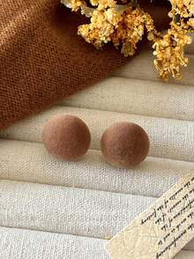 1 Đôi bông tai đinh tán tròn hình học tối giản, thời trang, đa năng, phù hợp cho nữ giới đeo hàng ngày và trong các dịp lễ hội. - Hình tròn hình học - Xem 4