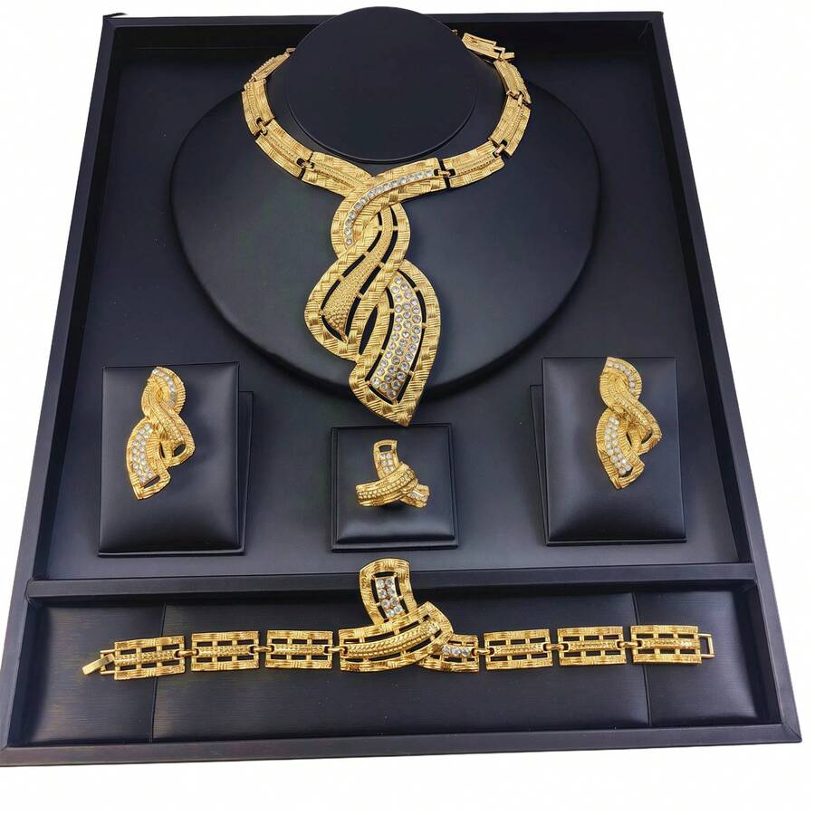 Gold Jewelry Sets, Luxurious Necklace Sets, Elegant Women's Necklaces That Can Be Paired With Evening Gowns, Camisoles, Business Suits, And Resort Wear-These Are Essential Accessories To Showcase Your Unparalleled Radiance On Any Occasion.
