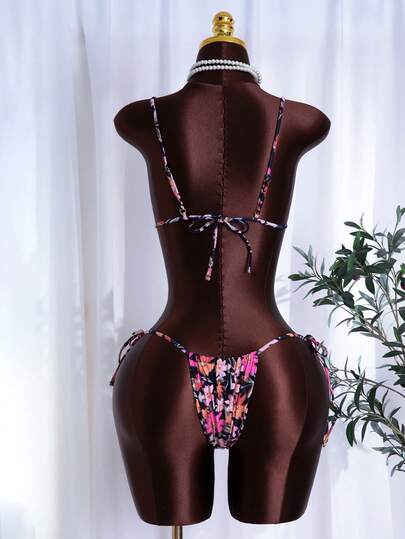 Bohemian-Style Floral-Print Halter Lace-Up Bikini Set, Made Of High-Stretch Fabric, Featuring A Sexy And Cute Design, Is A High-Quality Two Pieces Swimsuit For Women