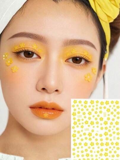 1片亮黄色花朵脸贴，带来清新活力，贴于眼周，打造青春春日妆容，非常适合拍照、儿童舞台表演、音乐会等场合，自粘式脸贴