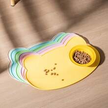1个硅胶宠物食物垫，防油耐热防水防滑猫狗碗垫，凸起边缘防止溢出，可用洗碗机清洗 - 彩色 - 查看 5
