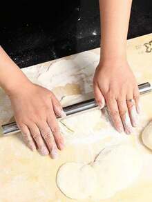 1个（小/中/大）不锈钢擀面杖，表面光滑，易于清洁。适用于烘焙软糖、披萨、馅饼、糕点、面条、面团、饼干等。也可作为烘焙工具和不粘面团擀面杖使用。 - 彩色 - 查看 8