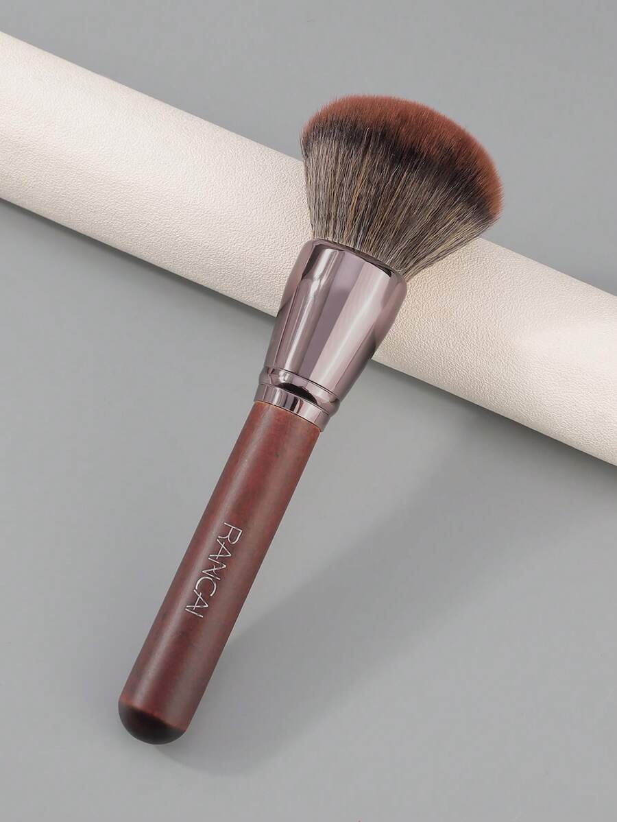 1pc Professional Soft Makeup Brush Makeup Tools Liquid Foundation Concealer Make Up Brush Wood Handle Brushes Beauty Tool