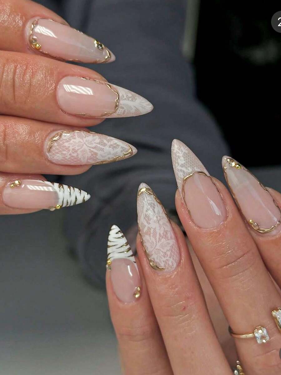 10片手工美甲贴纸，短指甲设计，假指甲，法式美甲贴片，黑色波点元素，3D粉色蝴蝶结装饰，透明裸粉色，乳白色蕾丝图案，法式金色饰边 - 白色 - 查看 1