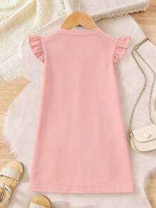 少女风连衣裙，荷叶边袖口设计，“保持冷静”标语及卡通人物点缀，休闲无袖款式，适合周末郊游、朋友聚会及日常休闲穿着。 - 粉色 - 查看 3