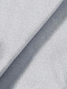 Unisex Retro Racing Claw Print Hoodie, Featuring Bold Front And Back Graphic Designs With Racing-Inspired Claw Marks And Vintage Moto Racing Emblems, Complemented By Sleeve Accents, Available In Classic Navy And Versatile White, Blending Streetwear Edge, Retro Motorsport Aesthetics, And Casual Comfort, Crafted From Soft And Breathable Fabric With A Relaxed Fit Ideal For Daily Wear, Street Outings, And Racing Fan Gatherings, Perfect As A Gift For Motorsport Enthusiasts, Street Style Lovers, And Anyone Embracing Nostalgic Racing Vibes, Offering A Unique And Compliant Design That Captures The Spirit Of Racing Culture Without Any Trademarked Elements, Making It A Standout Piece For Your Wardrobe Or Online Store. - 灰色 - 查看 4