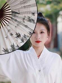 1 Piece Of Retro-Style Folding Hand Fan, Made Of Silk, Water-Resistant, Tear-Resistant, And Easy To Carry. - Beige - View 4