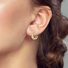 1 Pair 18K Gold-Plated Alternating Heart Round Cut Cubic Zirconia Hoop Earrings With Hollow Heart Accents Elegant Romantic Design For Daily Wear, Bridal Gifts & Statement Accessories - Gold - View 3
