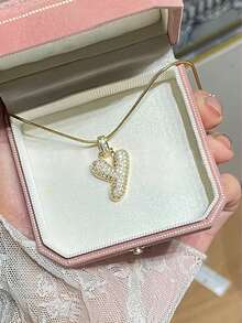 1 chiếc vòng cổ mặt dây chuyền chữ cái đơn giản, đính đá Cubic Zirconia 3D sang trọng, khắc tên theo yêu cầu, mặt dây chuyền chữ cái đầu MAMA cá nhân hóa, món quà thời trang dành cho mẹ, bạn gái, vợ, con gái, nhân dịp kỷ niệm, Ngày Valentine, Ngày của Mẹ, sinh nhật, tốt nghiệp, trang phục thường ngày, đám cưới, tiệc tùng. - Vàng - Xem 6