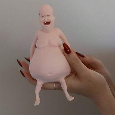 奇特又可爱的软绵绵减压球 - 怪诞又萌趣的新款指尖玩具，恶搞礼物，独特的成人挤压秃头老头造型，派对小礼物，万圣节恶搞礼物