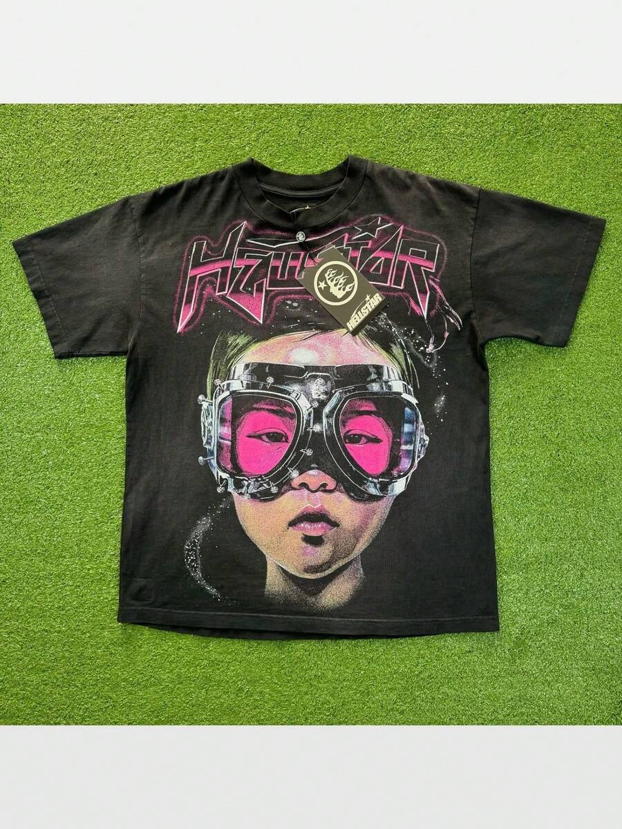 Hellstars Goggles Portrait Y2K Graphic T-Shirt,220g 100% Cotton,Round Neck Short Sleeve,Black Streetwear Essential For Summer Going Out,Unisex Style - 黑色 - 查看 1
