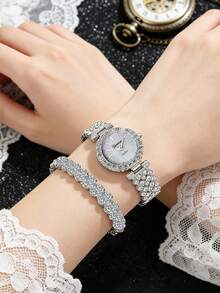 Set 2 buah Bezel dan Gelang Jam Tangan Bertabur Kristal, Dipadukan dengan Dial Berkilau, Memancarkan Aura Kemewahan yang Melekat - Perak - View 3