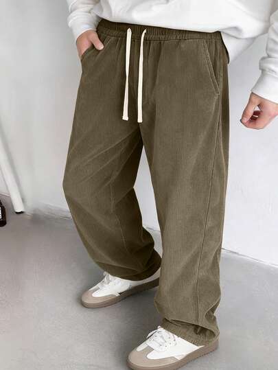 1条男士灯芯绒抽绳阔腿休闲运动裤，适合户外活动