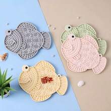 1pc Funny Cat/Dog Silicone Slow Feeder Mat, Fish/Frog Shaped Anti-Gulping Anti-Spill Suction Cup Lick Mat, Wall-Mountable - Multicolor - View 4