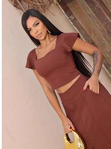 Women's Tailored Set: Cropped Top With Ruffled Sleeves, Midi Skirt With Front Slit, High Waist. Elegant Women's Fashion Set ✨ Casual, Vacation, Beach - 棕色的 - 查看 3
