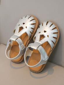 Giày sandal bít mũi màu bạc bán chạy nhất dành cho bé gái, có khóa dán, thiết kế khoét lỗ, thoải mái cho mùa hè. - Bạc - Xem 5
