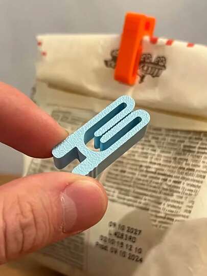10个装食品袋封口夹，可重复使用塑料食品袋封口夹，3D打印零食袋封口夹，迷你食品夹，便捷夹子，厨房收纳密封配件，适用于包装袋、食品保鲜和收纳整理，适合家庭厨师和厨房收纳爱好者，四季通用，防漏食品收纳夹，适用于零食、咖啡、茶、薯片、谷物和干货，厨房收纳整理工具