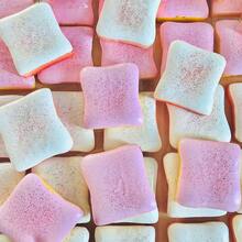 2026新款粘稠吐司慢回弹挤压玩具糖果软萌捏捏乐，完美礼物 - 生日礼物 - 男孩礼物 - 女孩礼物 - 圣诞礼物 - 彩色 - 查看 1