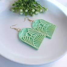 水波纹薄荷绿几何镂空拱形耳坠，女士款，亚克力双层组合3D效果独特耳环，春夏礼物 - 彩色 - 查看 4