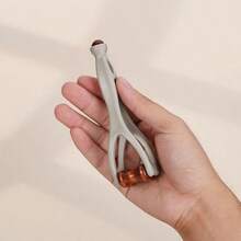 1pc Finger Massager, Hand Massage Tool, Suitable For Carpal Tunnel Syndrome. Double-Sided Hardwood Massage Roller Tool, Can Be Used To Relieve Finger Trigger Points, Hard-To-Reach Hand Areas, And Alleviate Massage Pressure. Traditional Chinese-Style Ancient Massage Method. - View 5