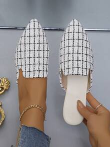 Mocasines planos con puntera puntiaguda de talla grande 35-45, estilo informal deslizante, zapatos cómodos y suaves para el trabajo para mujeres, para primavera/verano/otoño - Rejilla blanca y negra - Ver 2