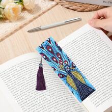 Bộ dụng cụ tranh đính kim cương làm bookmark, gồm 1 chiếc, với các họa tiết Rồng, Công, Bướm, Thỏ, được làm từ da PU kèm tua rua, thích hợp làm quà tặng ngày lễ cho người lớn mới bắt đầu và những người yêu sách. - Xem 17