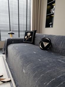 1件复古加厚沙发毯,保护沙发,装饰沙发,透气,不易变形,精致流苏,多次洗涤不褪色,触感柔软细腻,简约清新,四季皆宜,抗起球,易于清洁,经久耐用,舒适保暖,四季皆可使用 - 灰色 - 查看 5