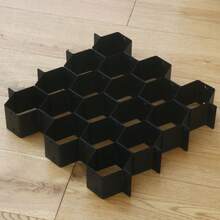 1 tấm chia ngăn kéo hình tổ ong, kèm hộp đựng đồ dùng nhà bếp tiện dụng để đựng mỹ phẩm, đồ lót, tất và quần lót. - Xem 13