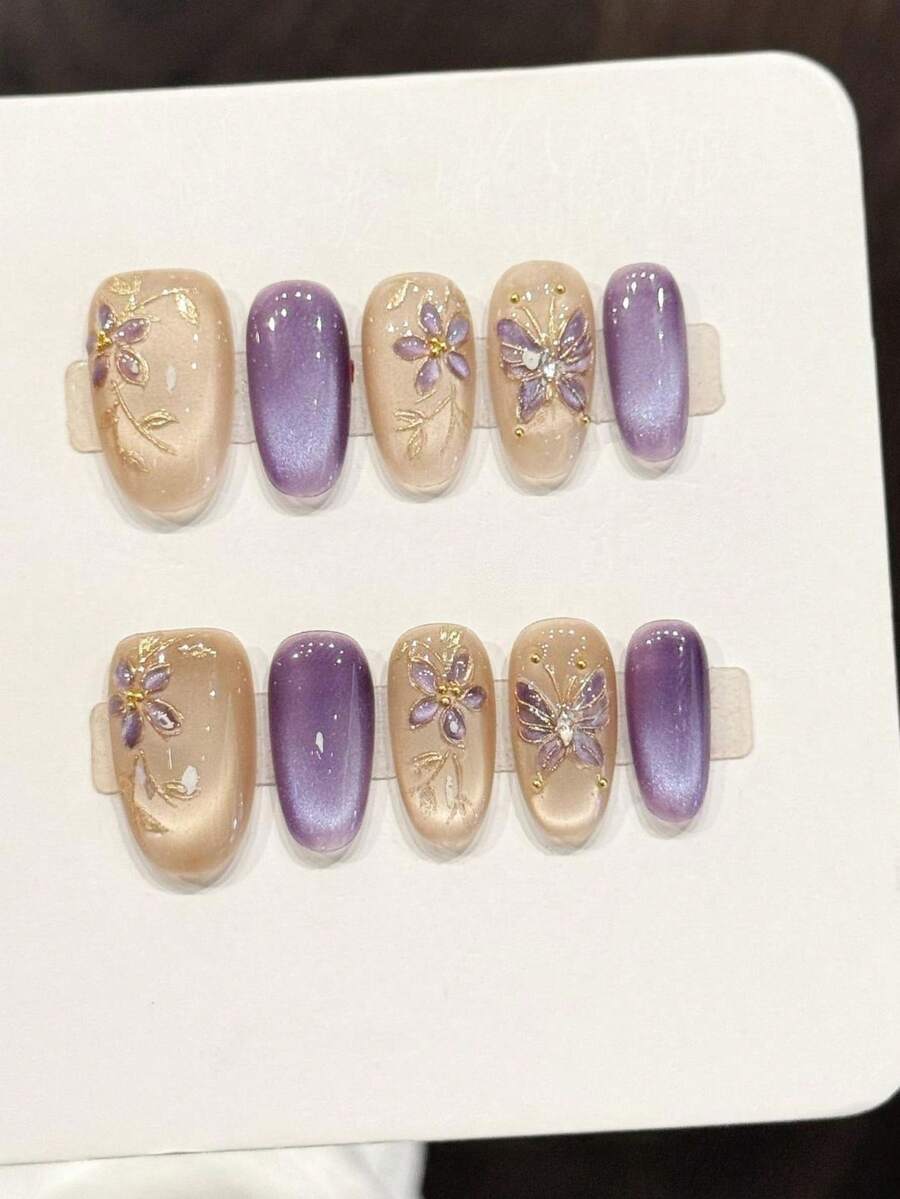 10片手工短椭圆美甲贴纸，适合派对和日常佩戴，“柔紫金枝”紫色猫眼金花高端大气，短椭圆美甲贴纸，易于佩戴。10片Y2K风格手工美甲贴纸，适合女孩和女士参加节日派对、音乐节、日常佩戴，也是情人节、母亲节礼物的理想选择。